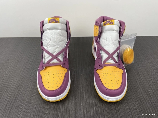 Kicked Out Shoe Store 1 High OG Brotherhood 555088-706 Air Jordan 0708